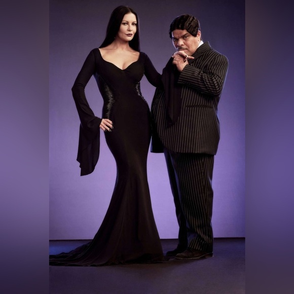 Morticia Elvira Deep V Black Dress Leg Slit Small Influencer Cosplay Role Play - Picture 6 of 12